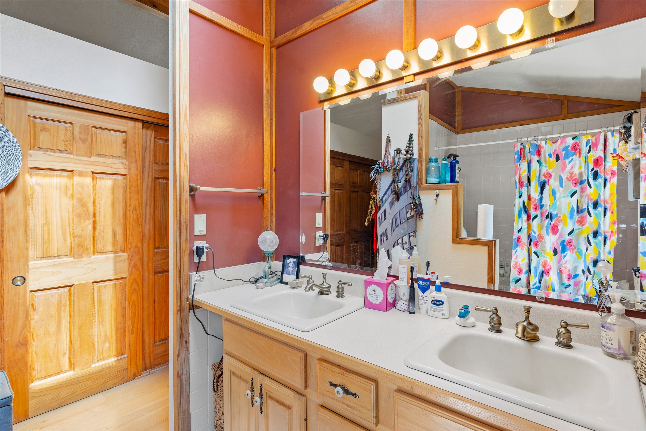 Santa Fe, New Mexico 87506, United States, 3 Bedrooms Bedrooms, ,2 BathroomsBathrooms,Residential,Active,183518