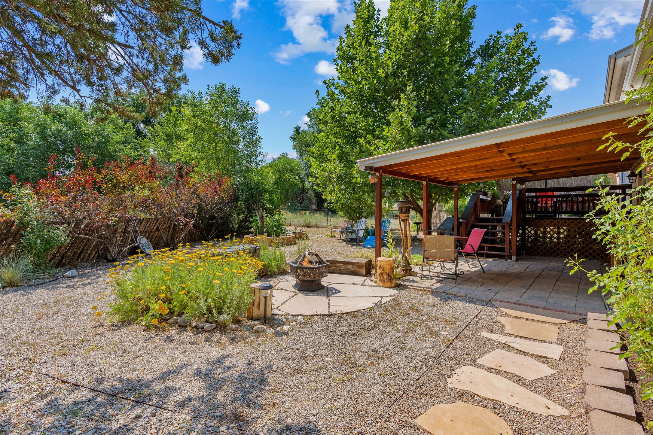 Santa Fe, New Mexico 87506, United States, 3 Bedrooms Bedrooms, ,2 BathroomsBathrooms,Residential,Active,183518