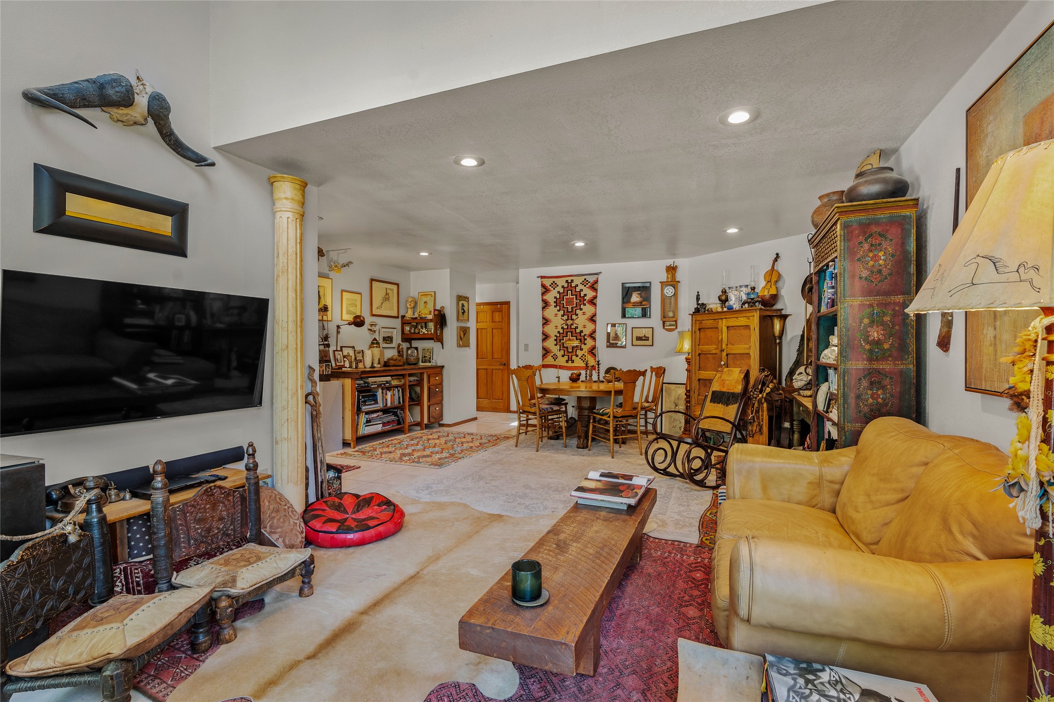 Santa Fe, New Mexico 87506, United States, 3 Bedrooms Bedrooms, ,2 BathroomsBathrooms,Residential,Active,183518