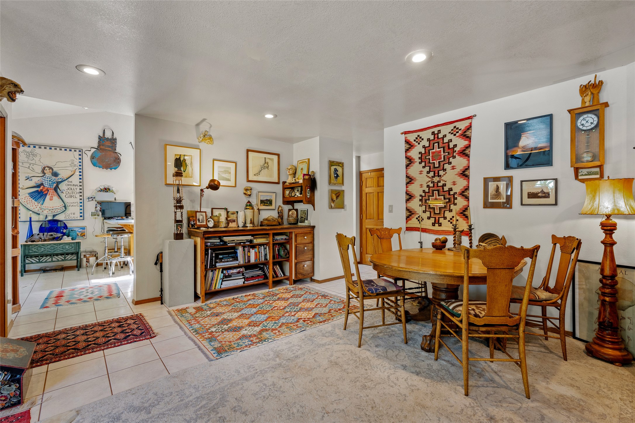Santa Fe, New Mexico 87506, United States, 3 Bedrooms Bedrooms, ,2 BathroomsBathrooms,Residential,Active,183518