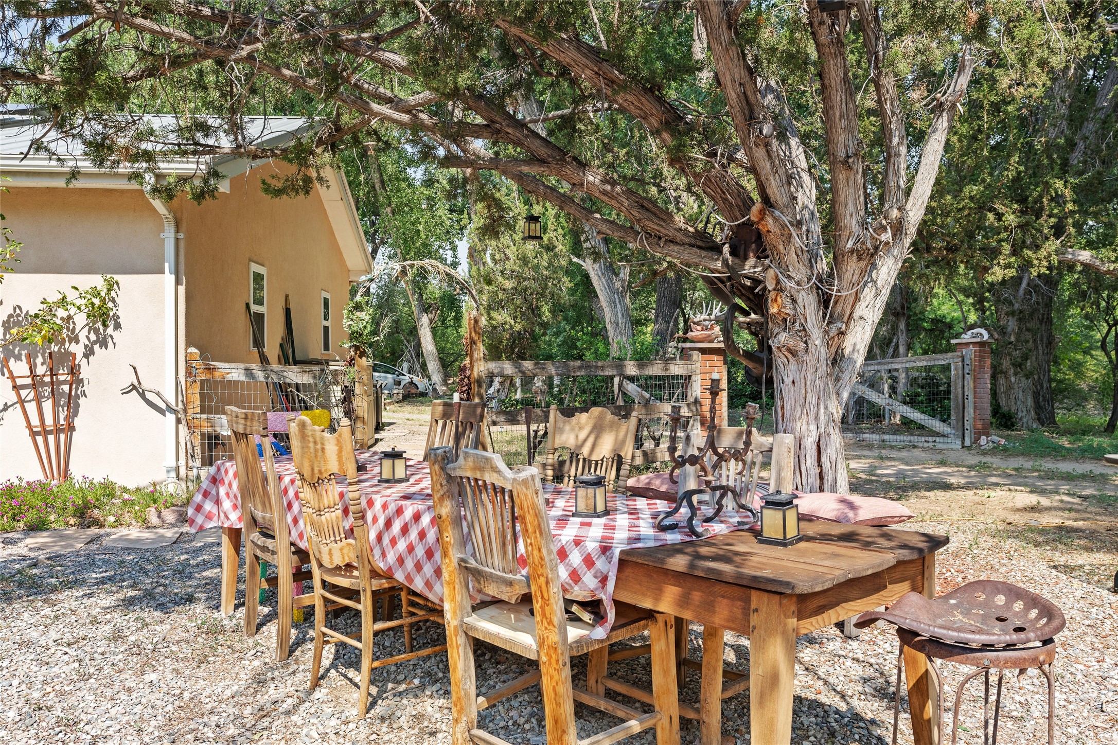 Santa Fe, New Mexico 87506, United States, 3 Bedrooms Bedrooms, ,2 BathroomsBathrooms,Residential,Active,183518