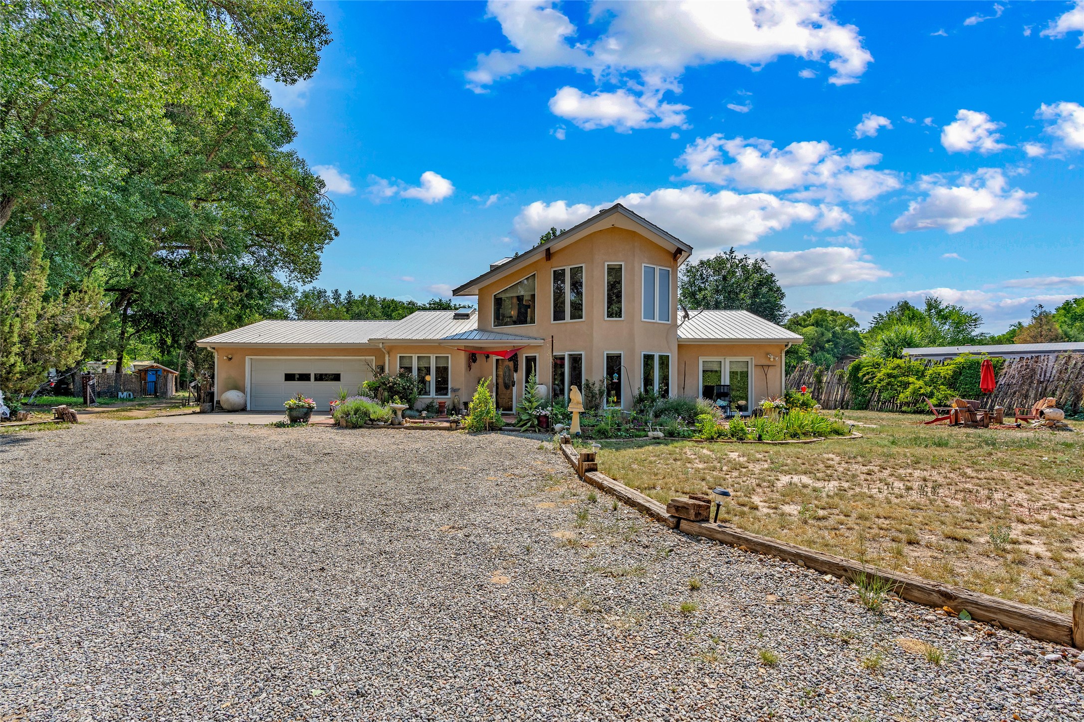 Santa Fe, New Mexico 87506, United States, 3 Bedrooms Bedrooms, ,2 BathroomsBathrooms,Residential,Active,183518