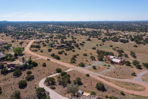 Tiny photo for 5 Dovela Place, Santa Fe, NM 87508 (MLS # 202503885)