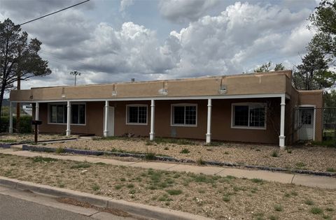 Homes For Sale - 830 Baca Ave<br/> Las Vegas, NM 87701