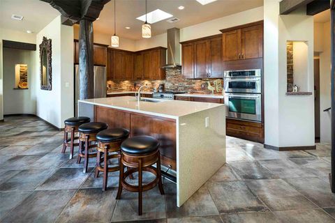 10 Rain Dance Court, Santa Fe, NM 87506 - MLS#: 202500381