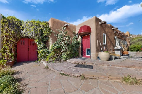 Homes For Sale - 492 Old Las Vegas Highway<br/> Santa Fe County, Santa Fe, NM 87505