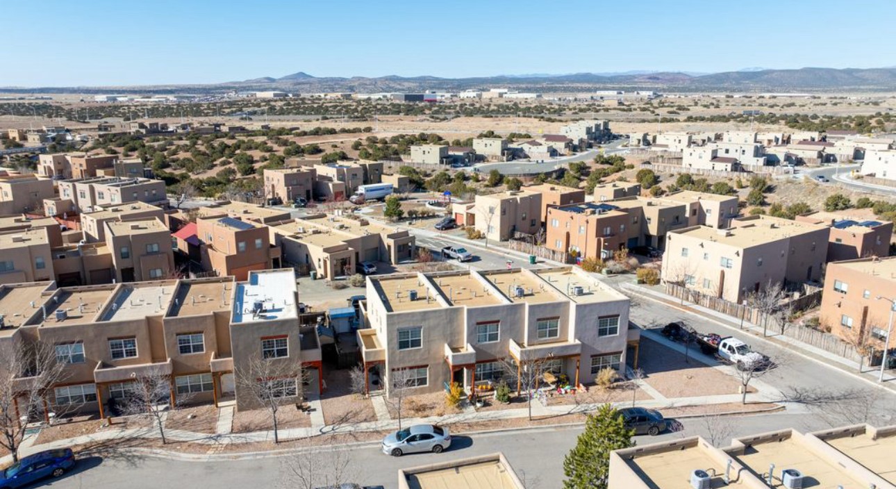 4654 Camino Cuervo, Santa Fe, New Mexico image 2