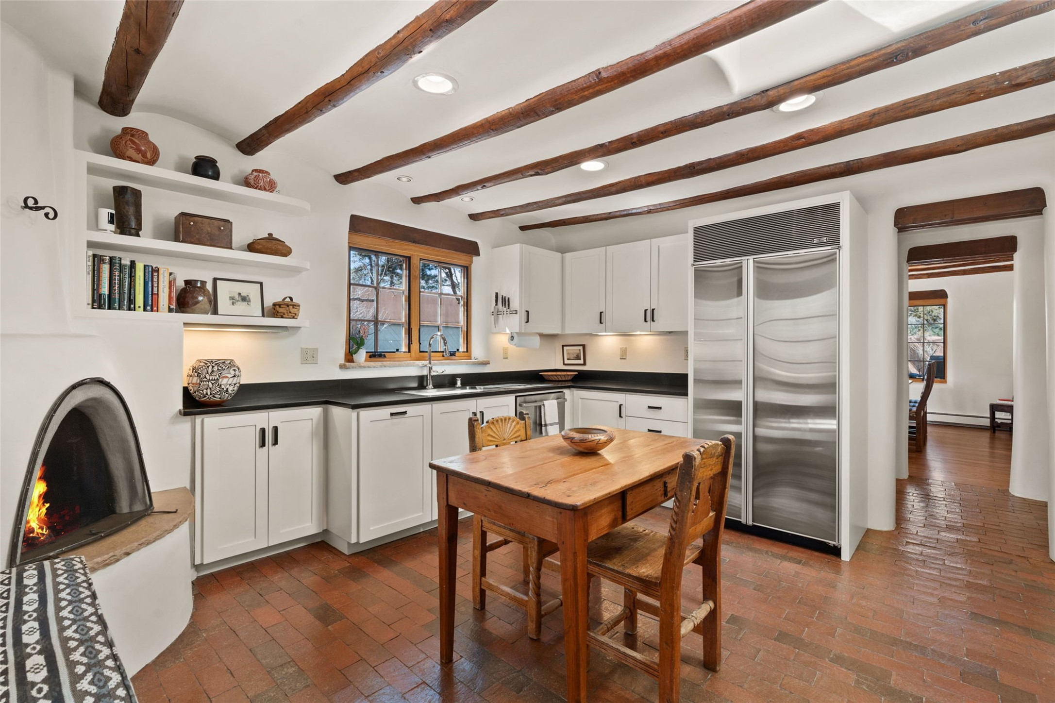 529-531 Camino Del Monte Sol, Santa Fe, New Mexico image 9