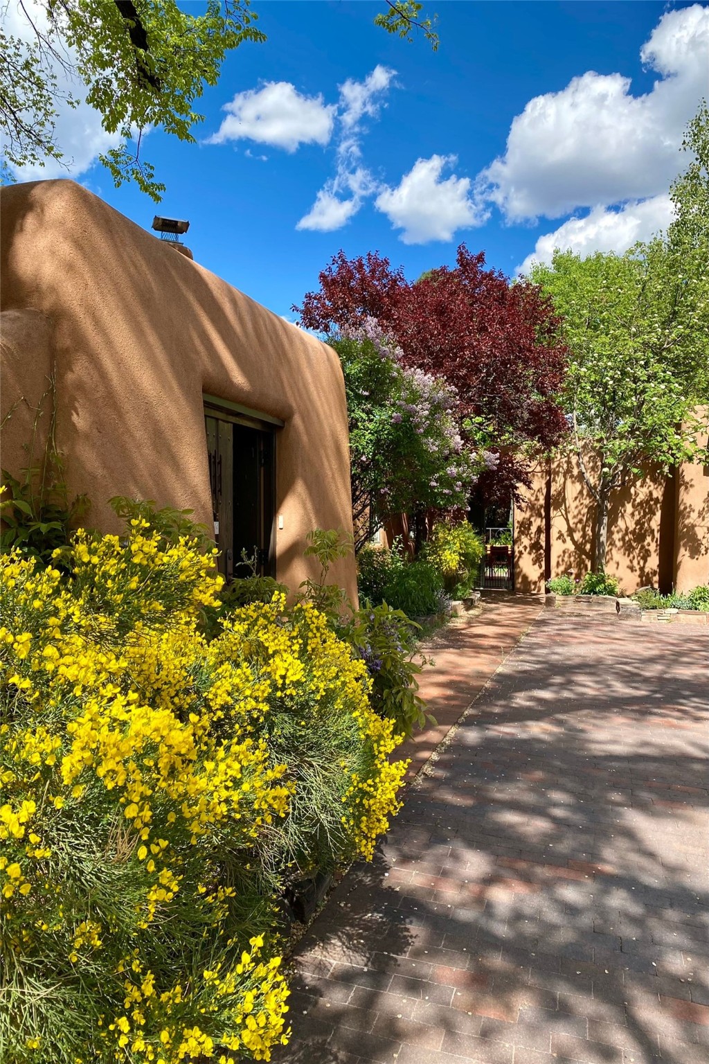529-531 Camino Del Monte Sol, Santa Fe, New Mexico image 32
