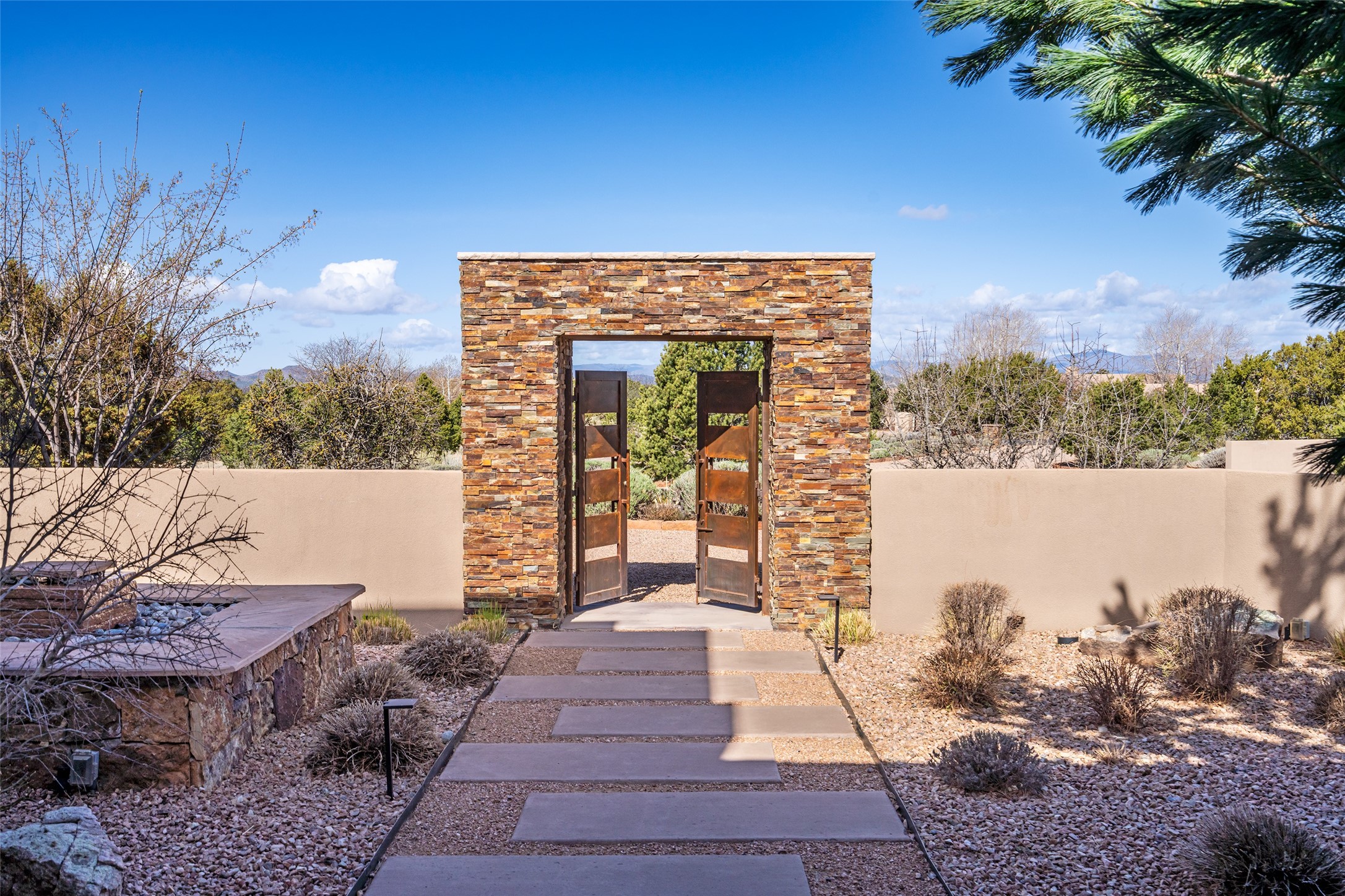4 W Golden Eagle Rd, Santa Fe, New Mexico image 6