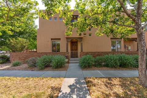 Townhouse For Sale - 2 Reeds Peak<br/> Santa Fe County, Santa Fe, NM 87508