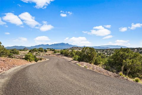 Tiny photo for 31 Gallina Road, Santa Fe, NM 87508 (MLS # 202602105)