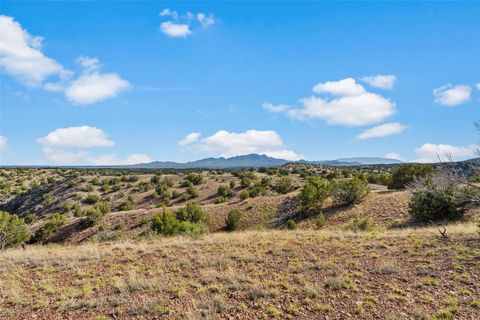 Tiny photo for 31 Gallina Road, Santa Fe, NM 87508 (MLS # 202602105)