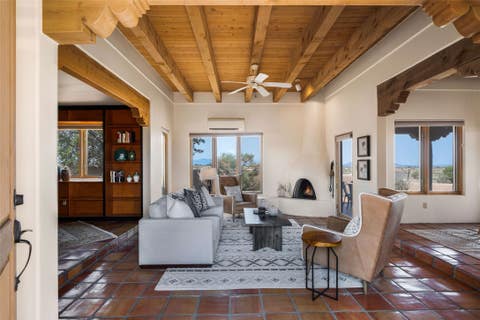 Homes For Sale - 28 Tetilla Road<br/> Santa Fe, NM 87508