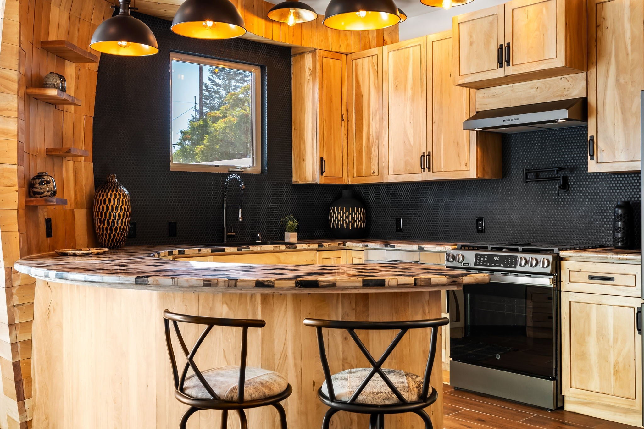 929 Shoofly Street B - Photo 4