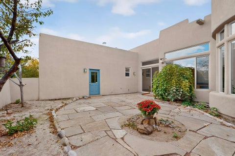 Tiny photo for 8 Sobradora Drive, Santa Fe, NM 87508 (MLS # 202604490)