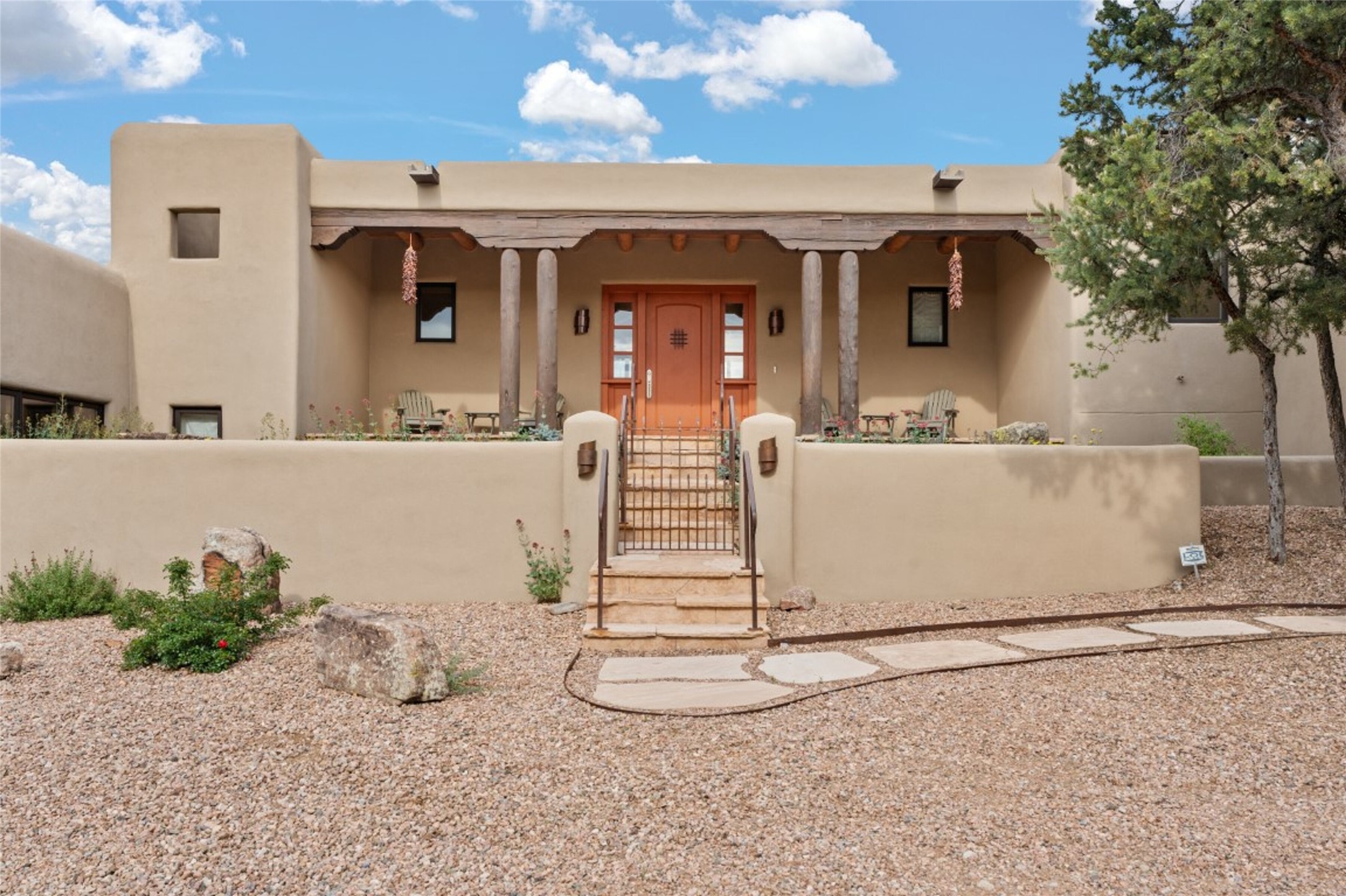 3056 Monte Sereno Dr, Santa Fe, New Mexico image 2