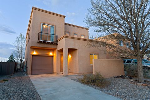 Photo of 117 Carson Valley Way, Santa Fe, NM 87508 (MLS # 202601486)