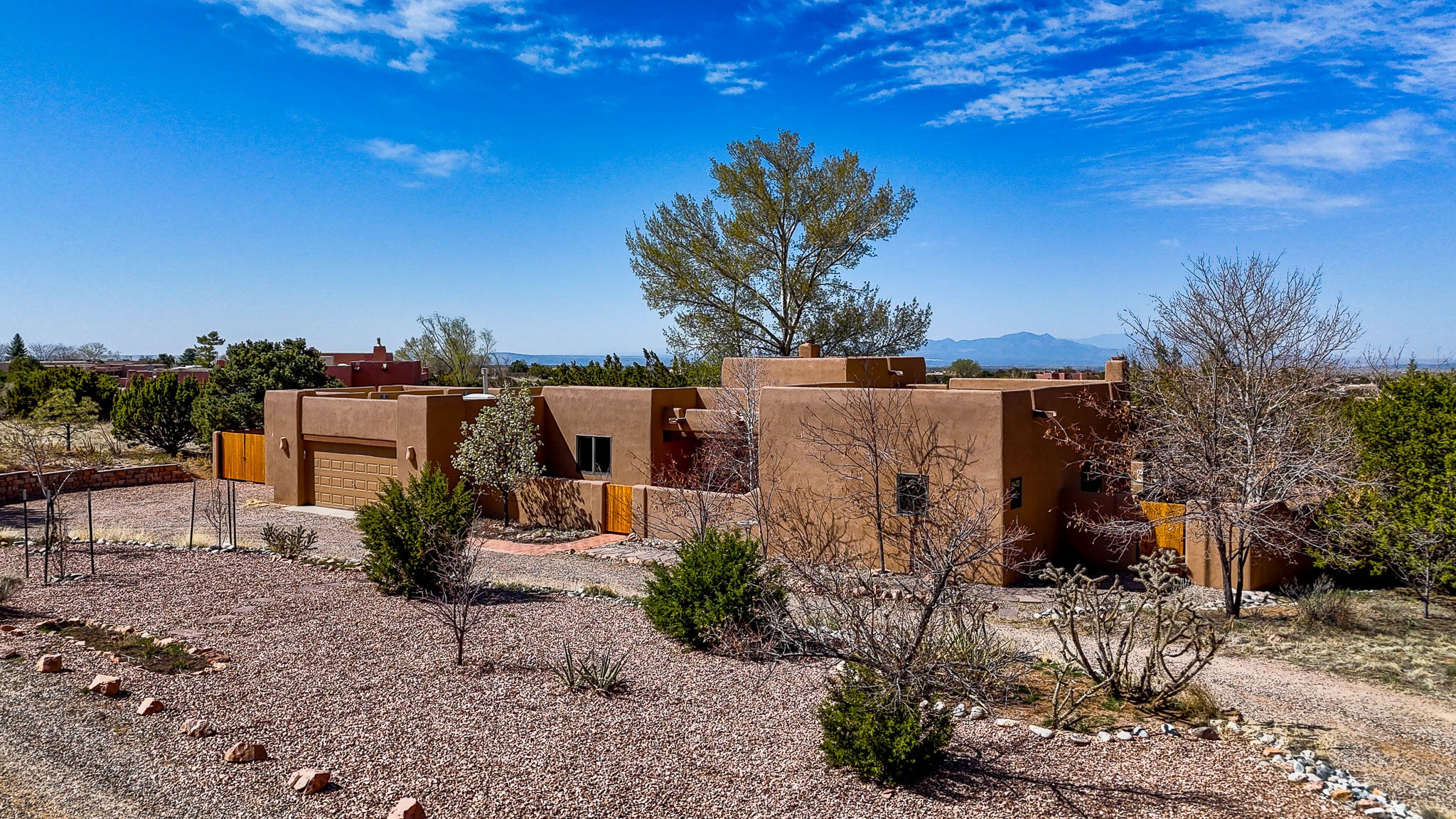 77 Camino Dimitrio, Santa Fe, New Mexico image 2