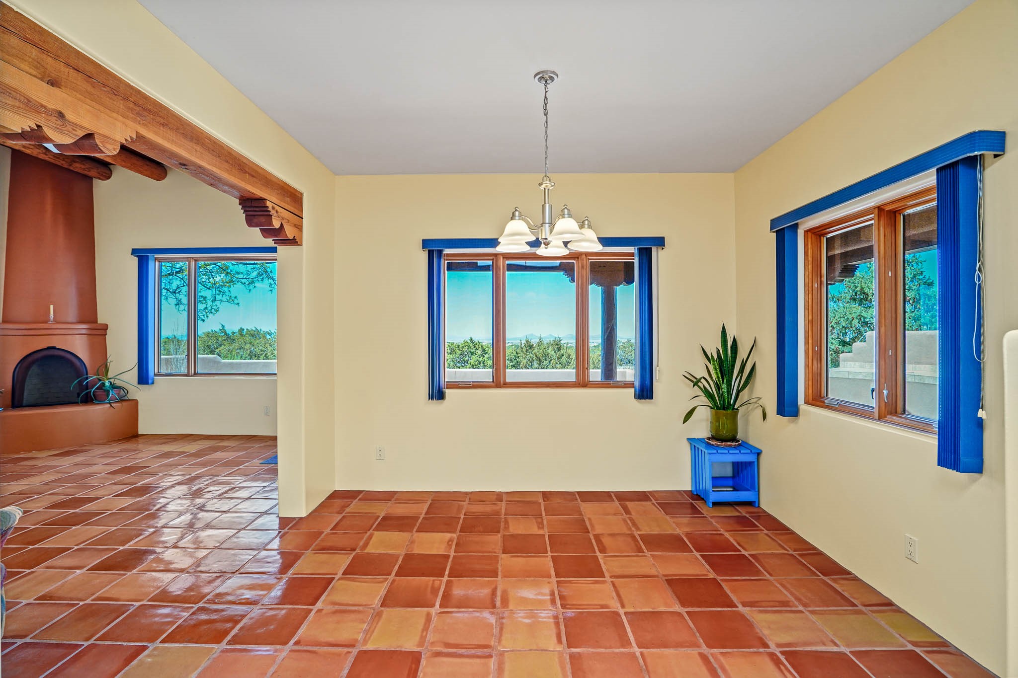77 Camino Dimitrio, Santa Fe, New Mexico image 12