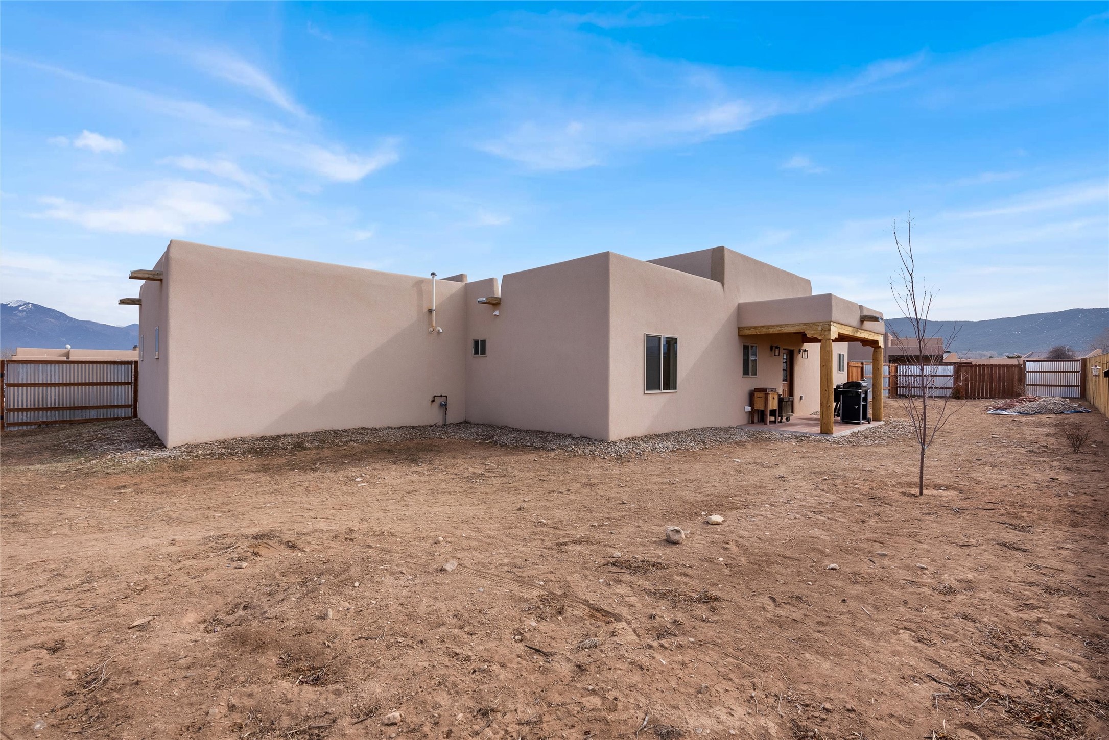 27 Medina Lane, Taos, New Mexico image 39