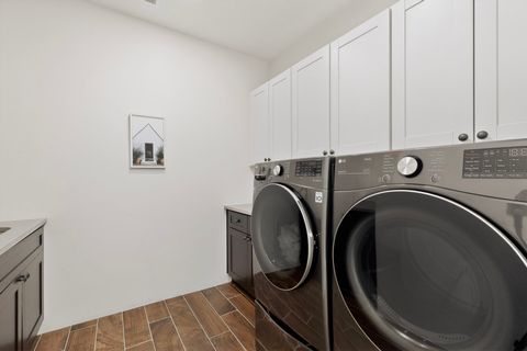 Tiny photo for 6 Pinon Doblado, Santa Fe, NM 87508 (MLS # 202601506)