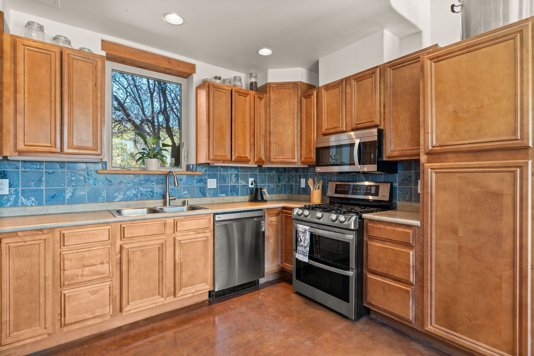 63 Rio En Medio Rd, Santa Fe, New Mexico image 13