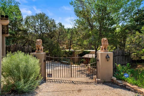 Homes For Sale - 2601 Hyde Park Road<br/> Santa Fe County, Santa Fe, NM 87501