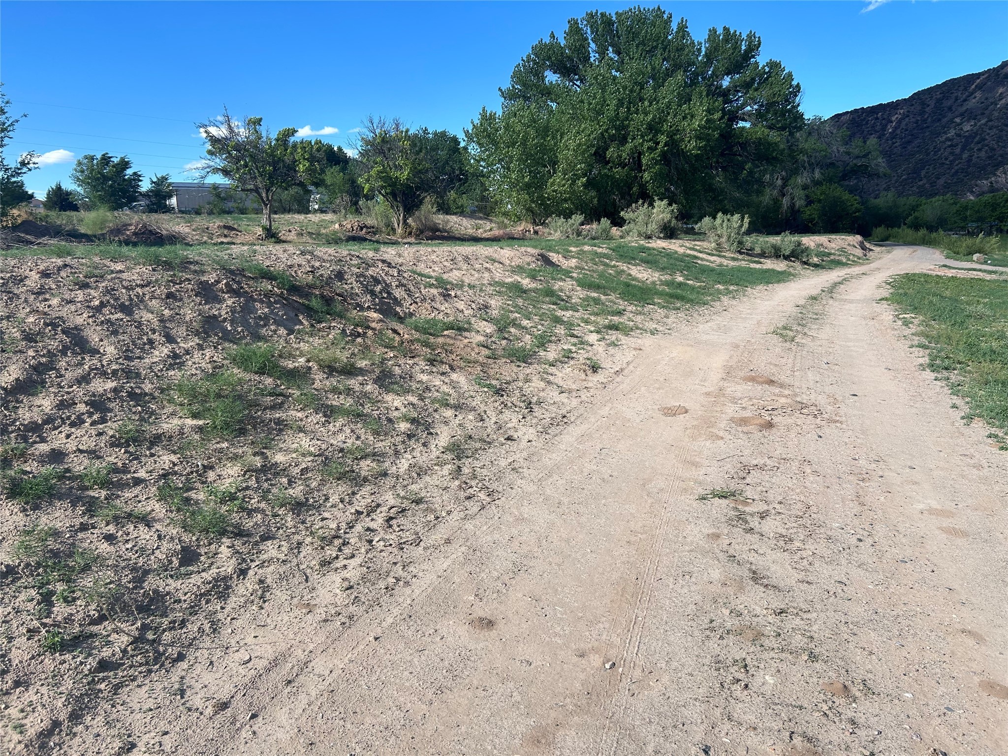 77-99 1550, Hernandez, New Mexico image 2