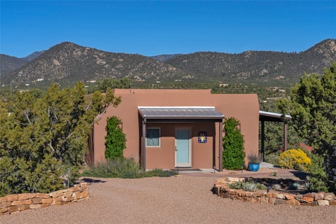 Tiny photo for 15 Sunlit Drive W, Santa Fe, NM 87508 (MLS # 202604441)