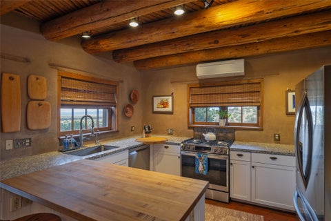 Tiny photo for 15 Sunlit Drive W, Santa Fe, NM 87508 (MLS # 202604441)
