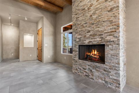 32 Calle Lemita Santa Fe NM 87507