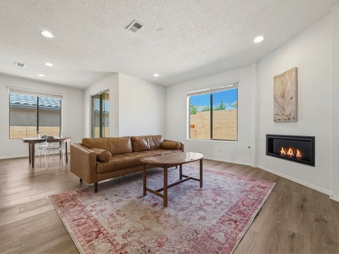 Tiny photo for 25 Wirecrest Lane, Santa Fe, NM 87508 (MLS # 202603147)