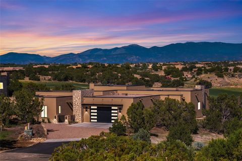 10 Calle Arbusto Santa Fe NM 87506