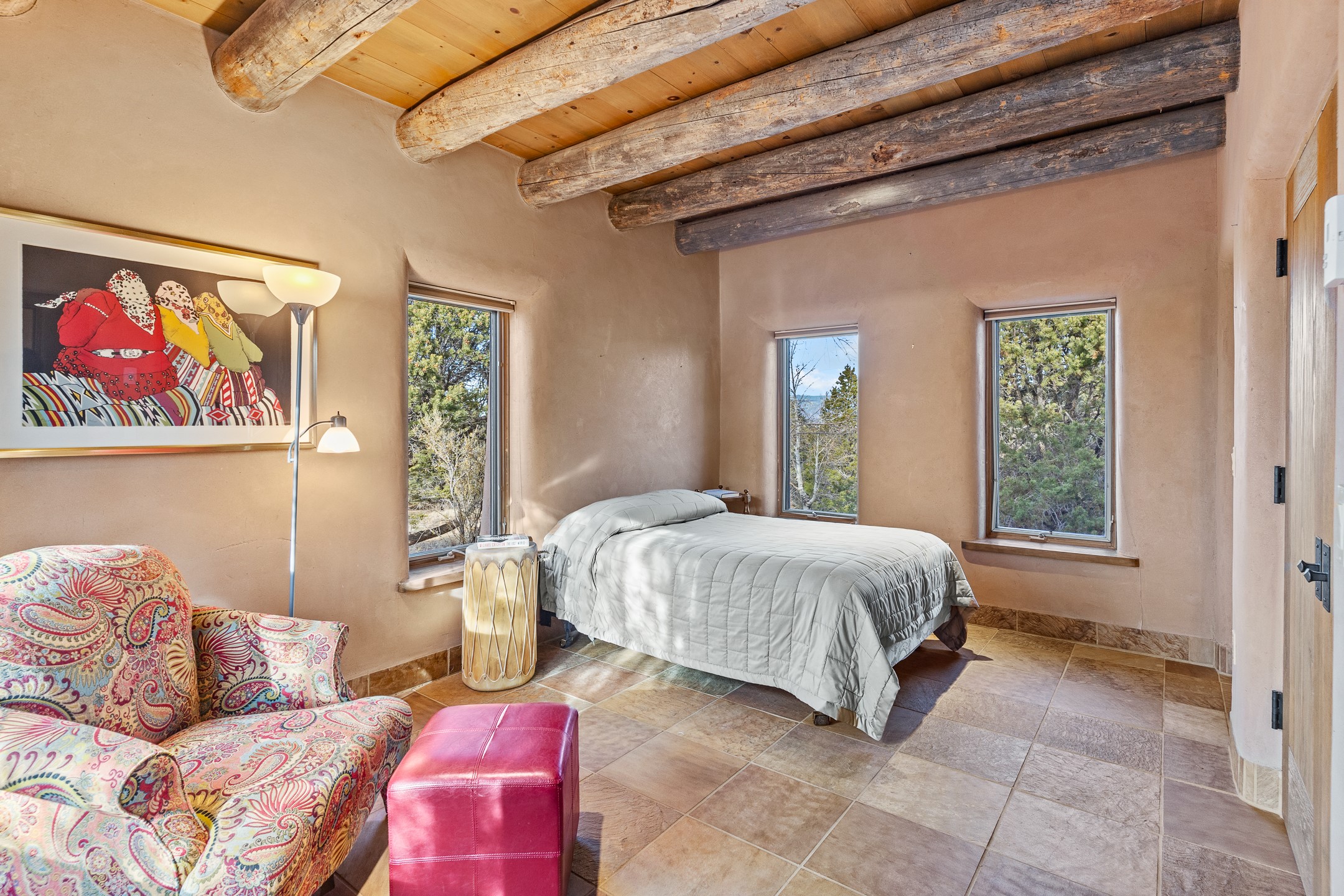 128 Outlaw Trail, Ranchos de Taos, New Mexico image 32