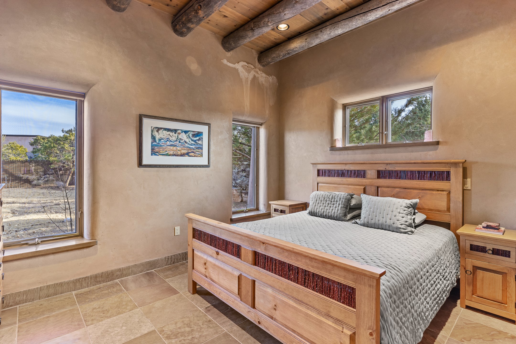 128 Outlaw Trail, Ranchos de Taos, New Mexico image 37