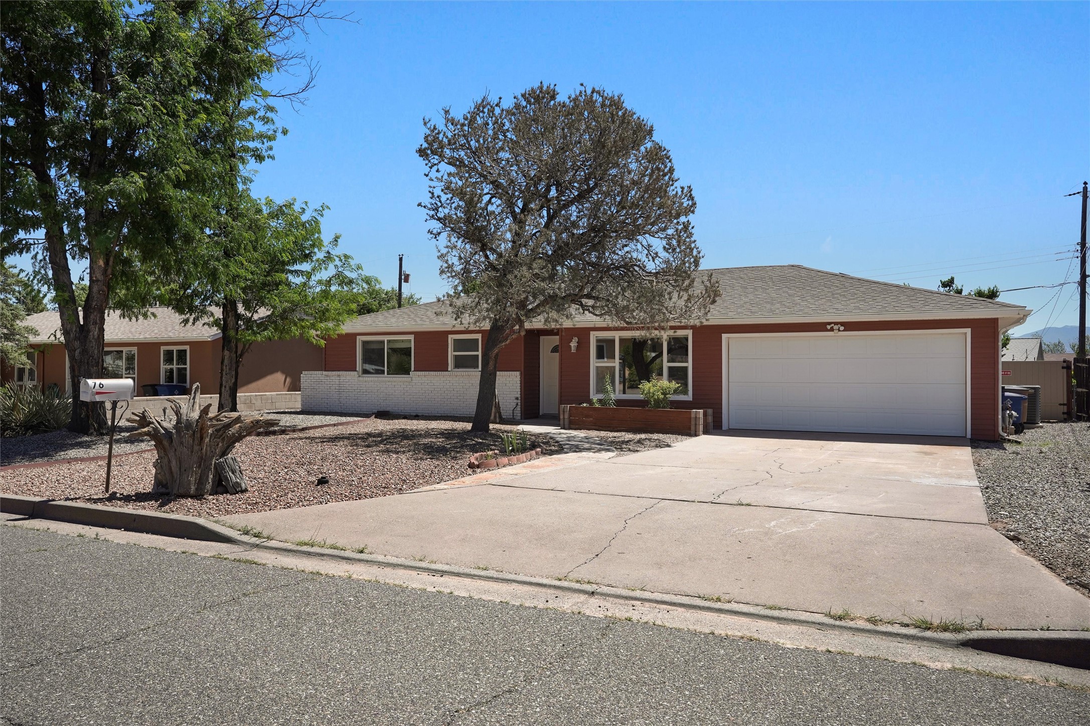 76 Isleta Drive - Photo 3