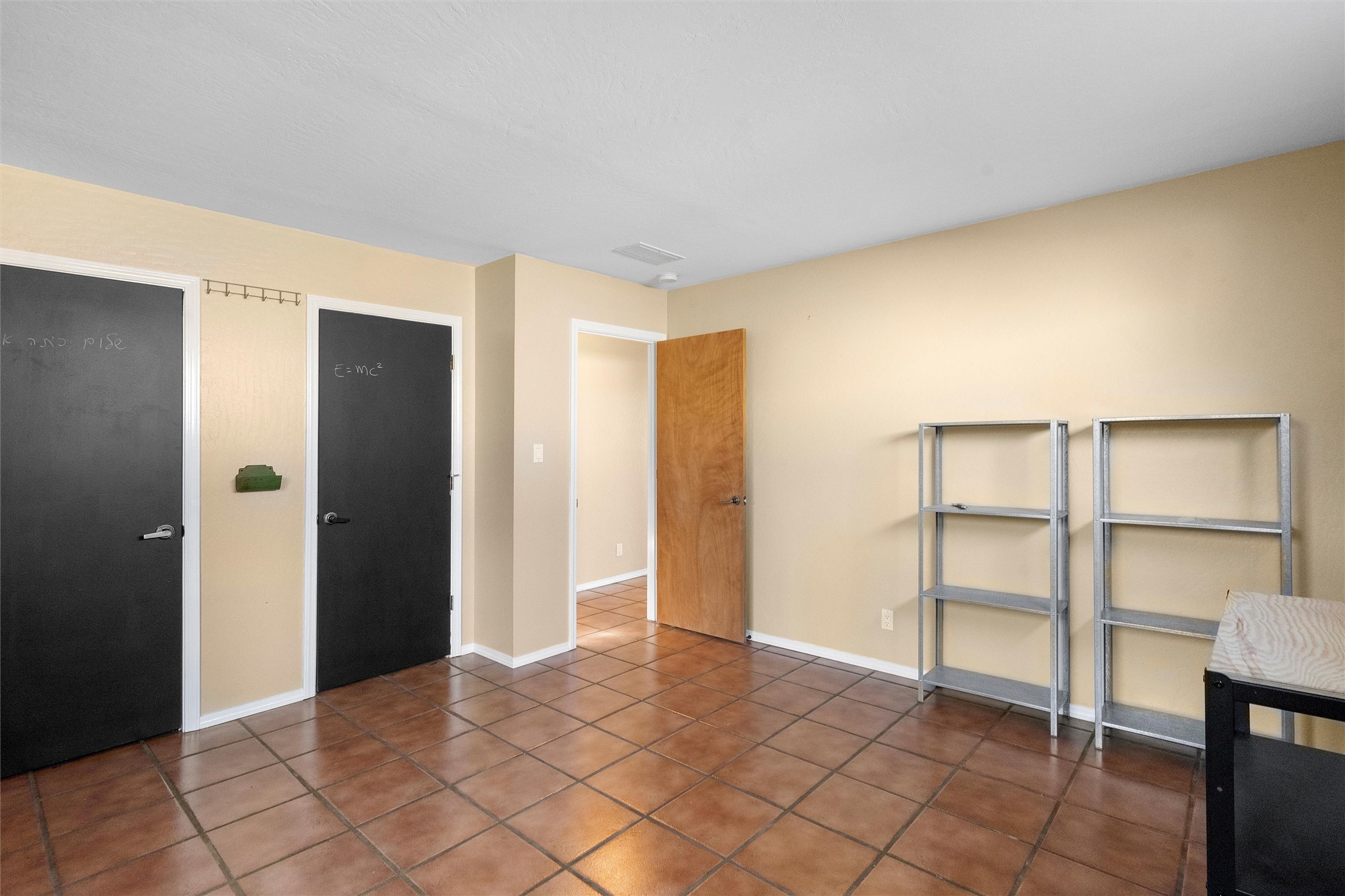 2878 Brushwood Street, Albuquerque, New Mexico image 35