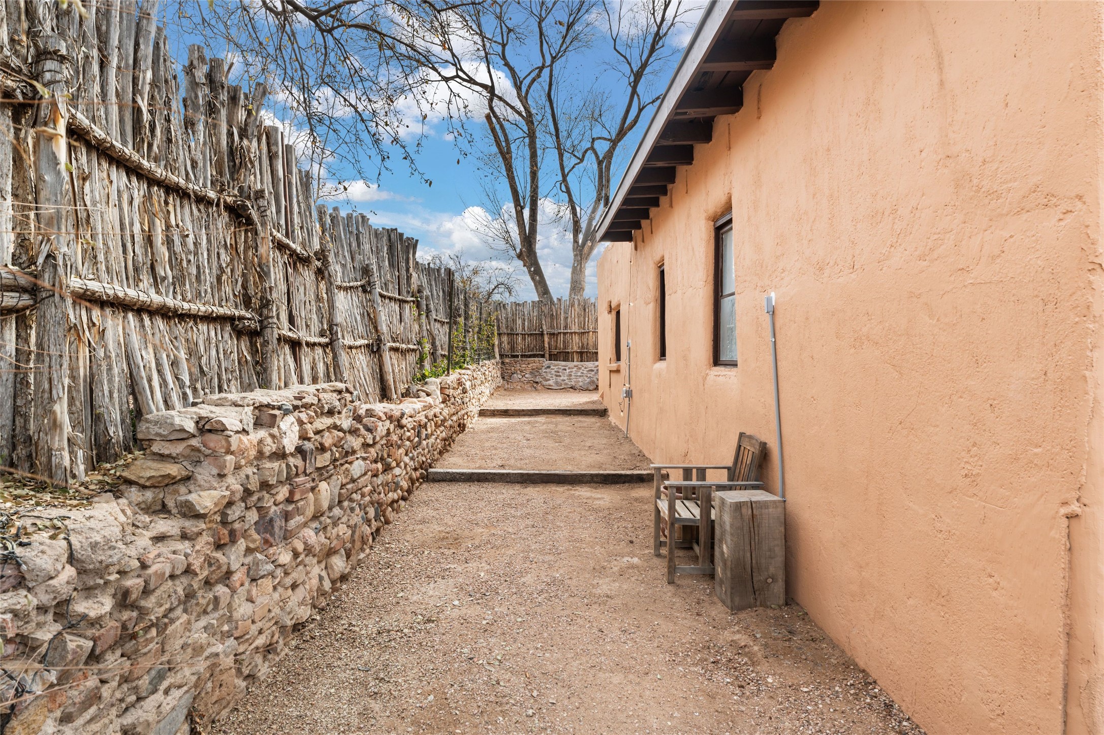 723 Old Santa Fe Trail, Santa Fe, New Mexico image 20