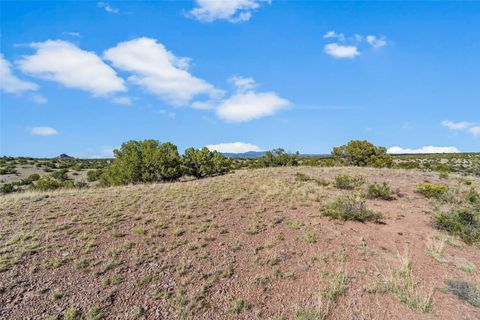 Tiny photo for 31 Gallina Road, Santa Fe, NM 87508 (MLS # 202501846)