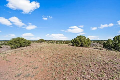 Tiny photo for 31 Gallina Road, Santa Fe, NM 87508 (MLS # 202501846)