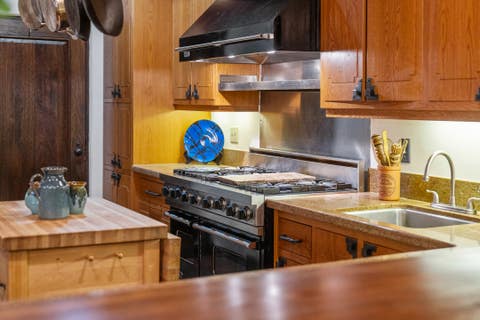 Tiny photo for 89 Riverbend Road Rd, Ranchos de Taos, NM 87557 (MLS # 202601609)