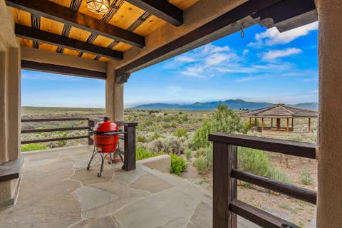 Tiny photo for 89 Riverbend Road Rd, Ranchos de Taos, NM 87557 (MLS # 202601609)