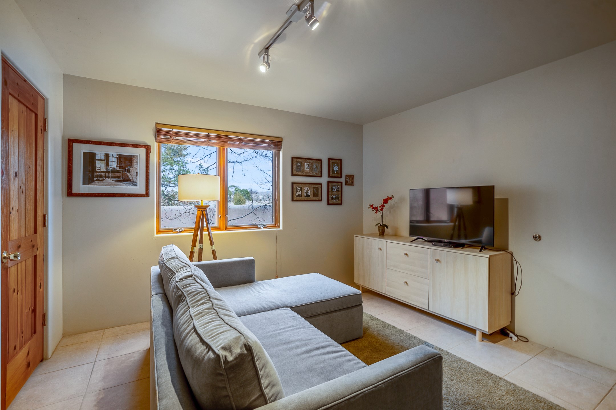 Santa Fe, New Mexico 87508, United States, 4 Bedrooms Bedrooms, ,2 BathroomsBathrooms,Residential,Active,85642