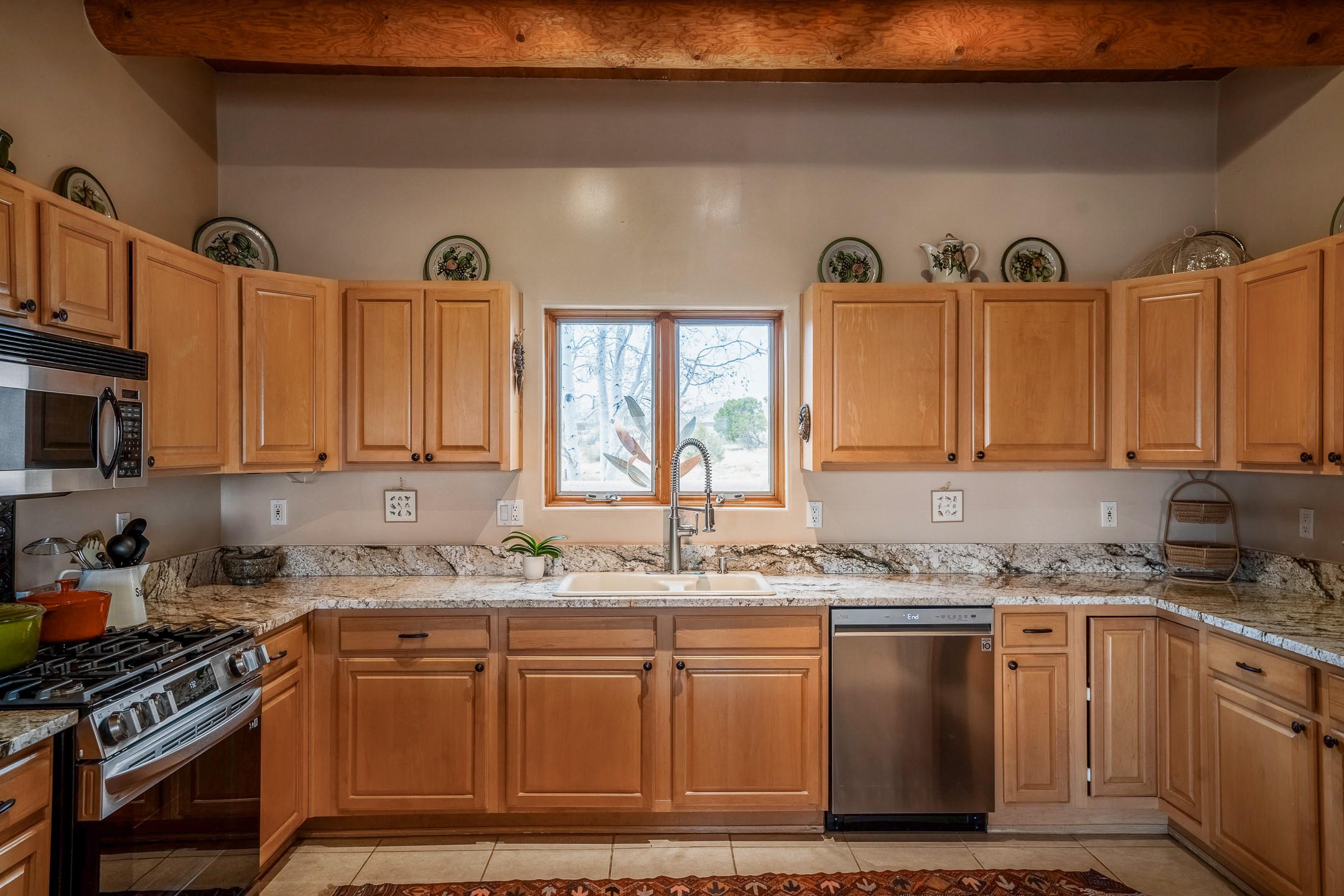 Santa Fe, New Mexico 87508, United States, 4 Bedrooms Bedrooms, ,2 BathroomsBathrooms,Residential,Active,85642