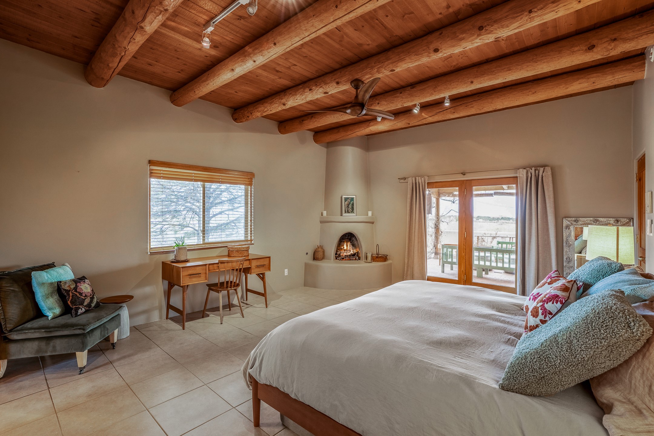 Santa Fe, New Mexico 87508, United States, 4 Bedrooms Bedrooms, ,2 BathroomsBathrooms,Residential,Active,85642