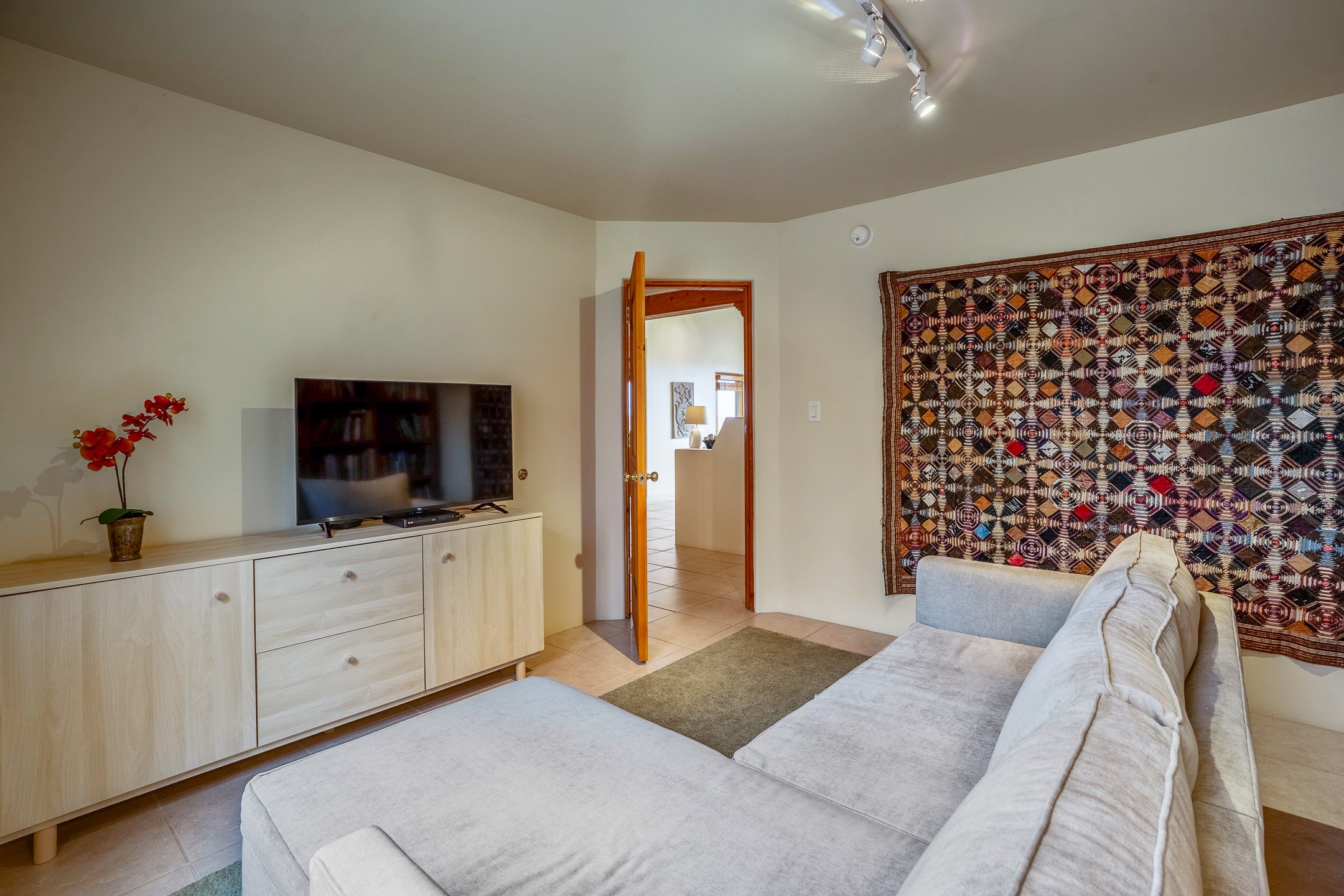 Santa Fe, New Mexico 87508, United States, 4 Bedrooms Bedrooms, ,2 BathroomsBathrooms,Residential,Active,85642