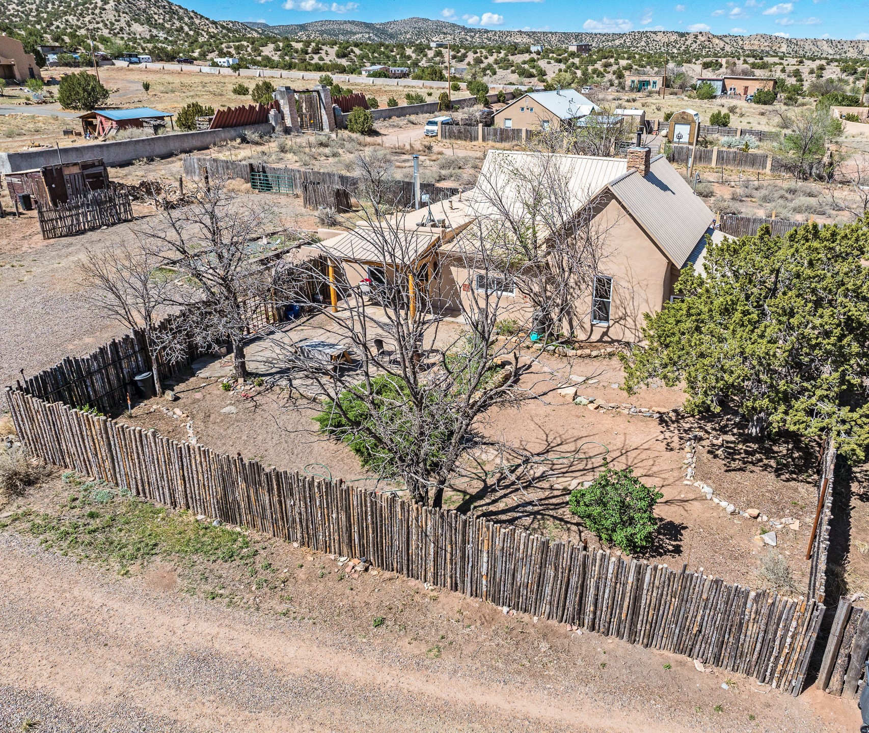 8 Camino Querencia, Cerrillos, New Mexico image 43