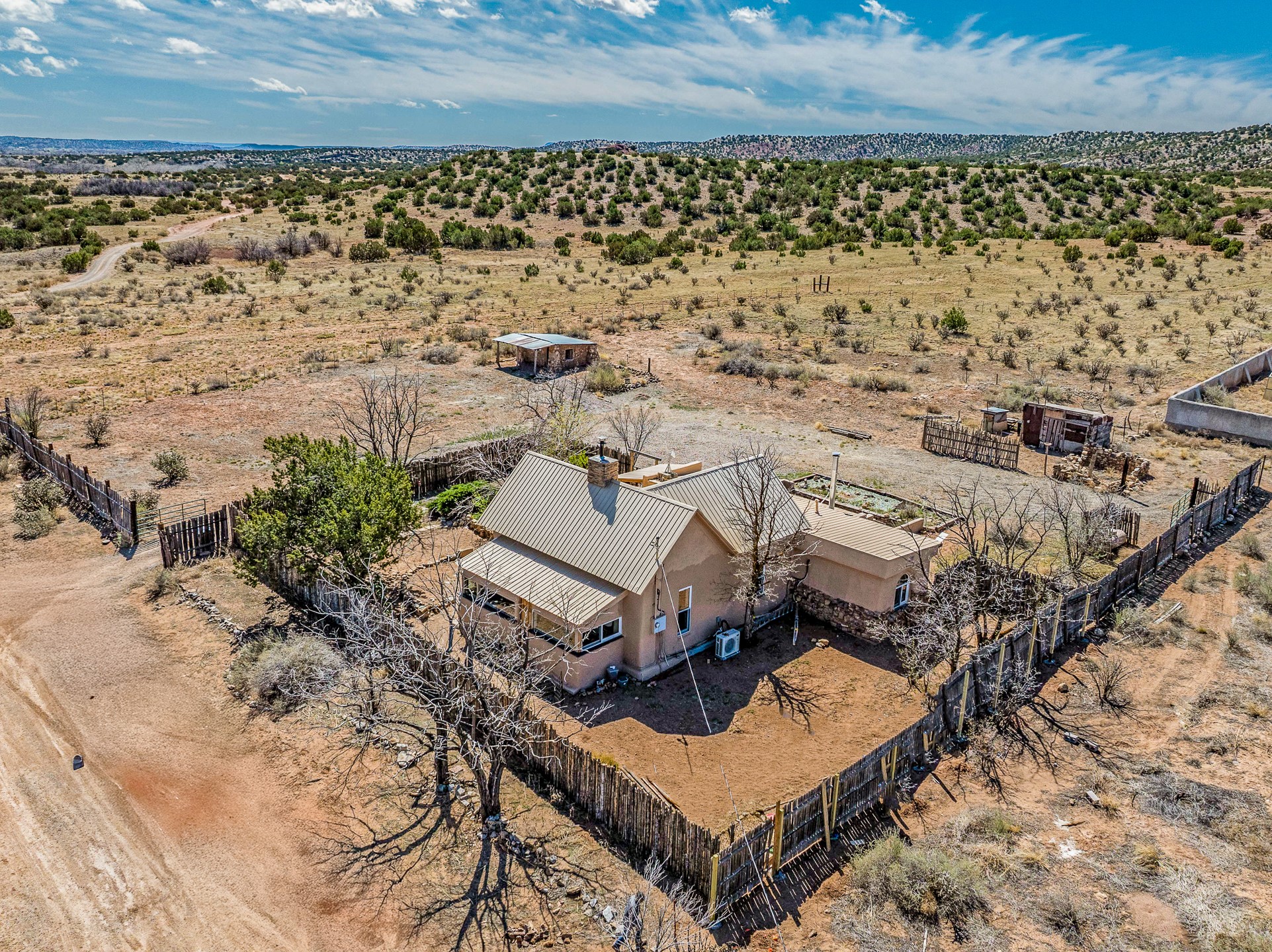 8 Camino Querencia, Cerrillos, New Mexico image 34