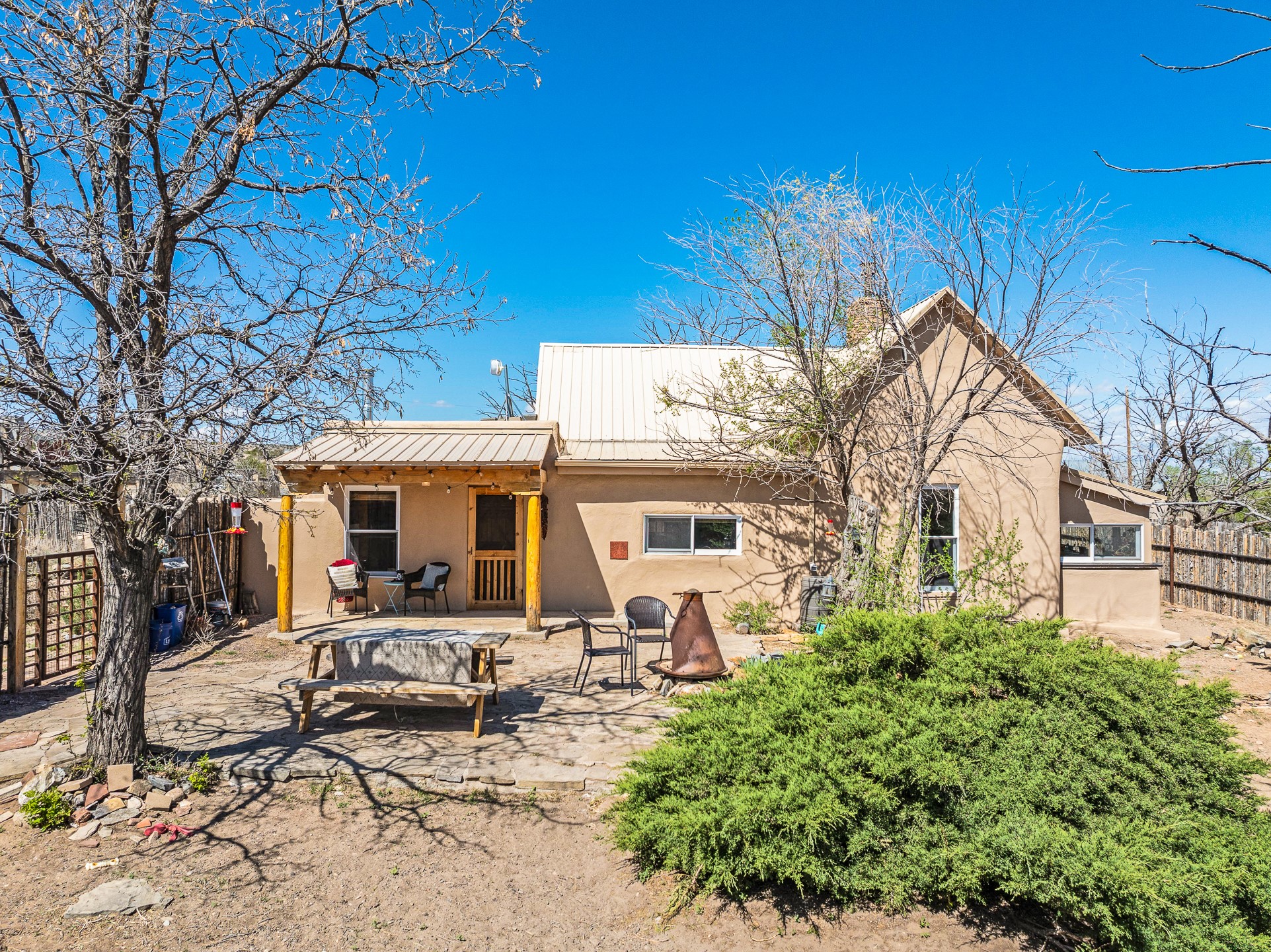 8 Camino Querencia, Cerrillos, New Mexico image 1